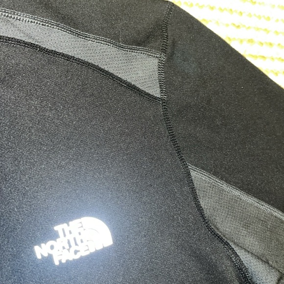 The North Face FastDry Reflective Wicking Base Layer Summit Dotknit LS Crew Tee - Picture 7 of 12